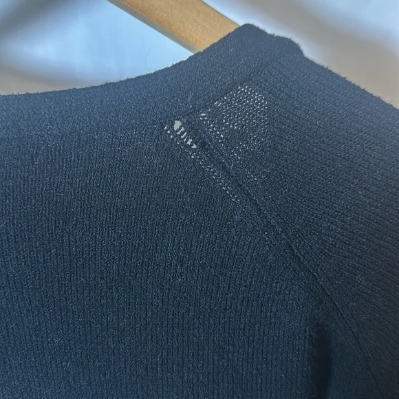 💀 Cozy black knit cardigan with skull print - Picture 3 of 5